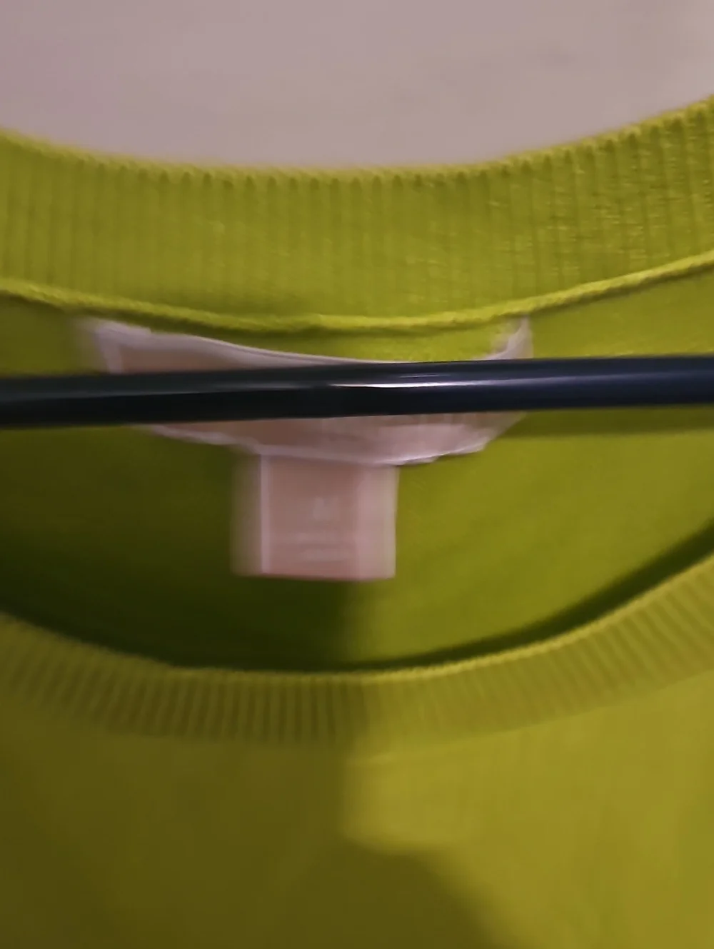 Michael KORS Women’s Lime Cold-Shoulder Knit Top